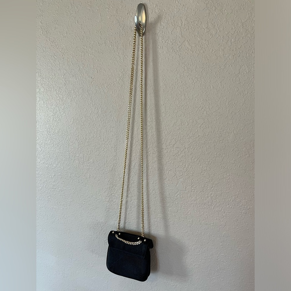 Talbots Black Purse w/Pink Interior-Width 5.75”-Depth 4.5”- Chain 23 1/2” NEW - Picture 4 of 8